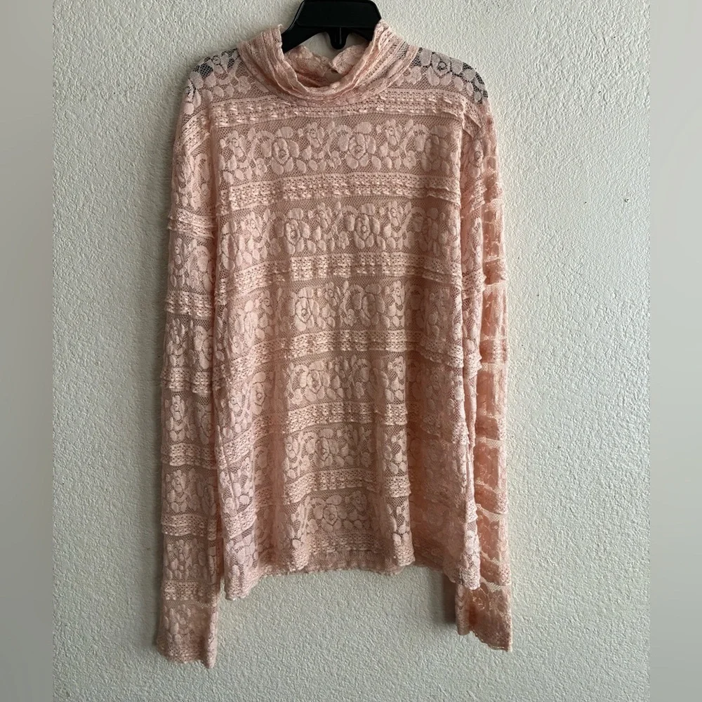 Zara Women’s Blush Cream Lace Long-Sleeve Mock Neck Top M